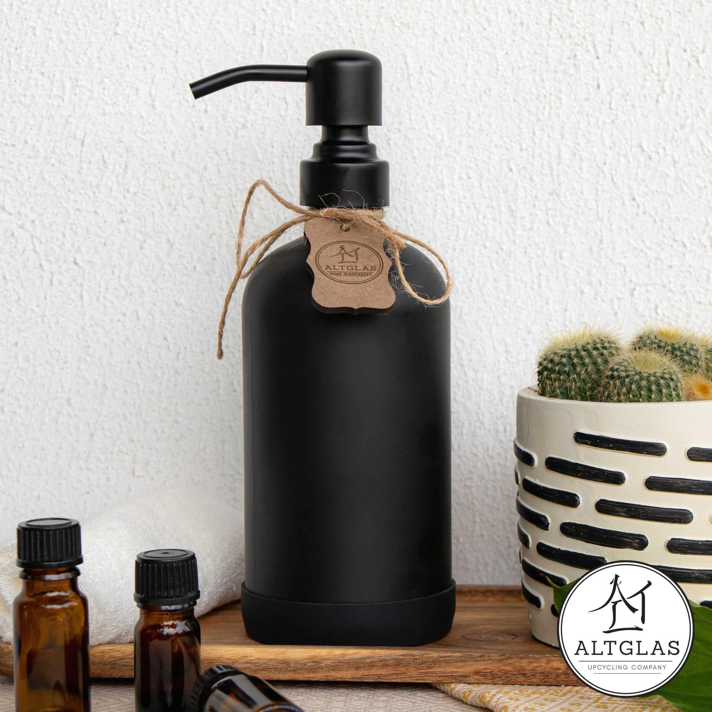 Glass soap dispenser 'Sarajevo'